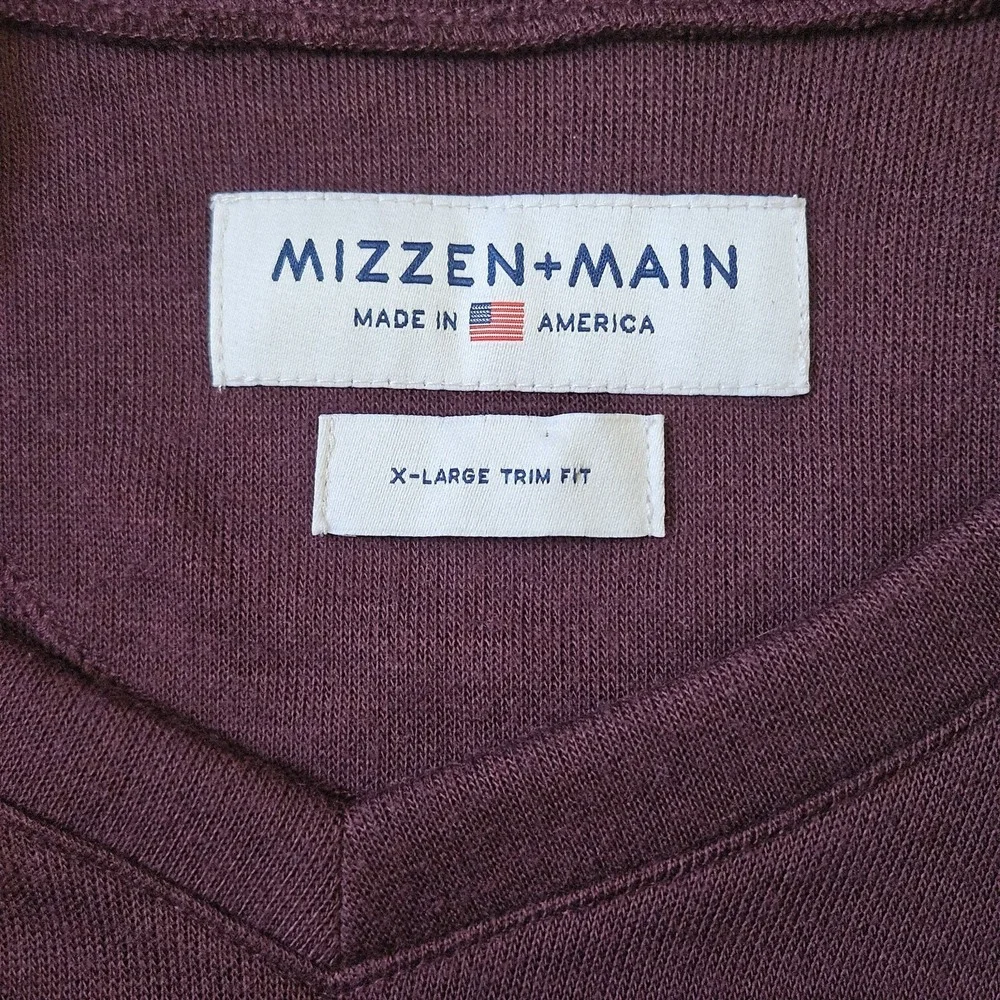 Mizzen + Main Sweater Men's XL Pomerelle Trim Fit V-Neck Long Sleeve Performance